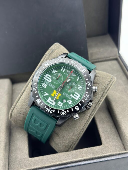 BREITLING RUBBER STRAP WRISTWATCH - Image 12