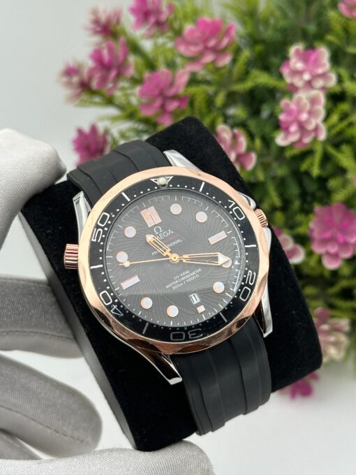 OMEGA RUBBER STRAP WRISTWATCH - Image 4