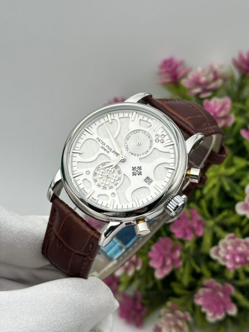 PATEK PHILIPPE LEATHER STRAP WRISTWATCH - Image 2