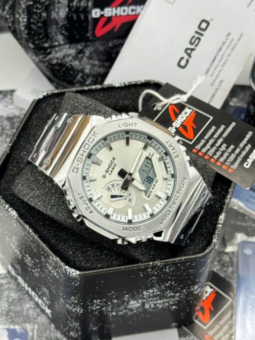 GSHOCK GM-B2100W CHAIN STRAPPED WRISTWATCH - Image 10