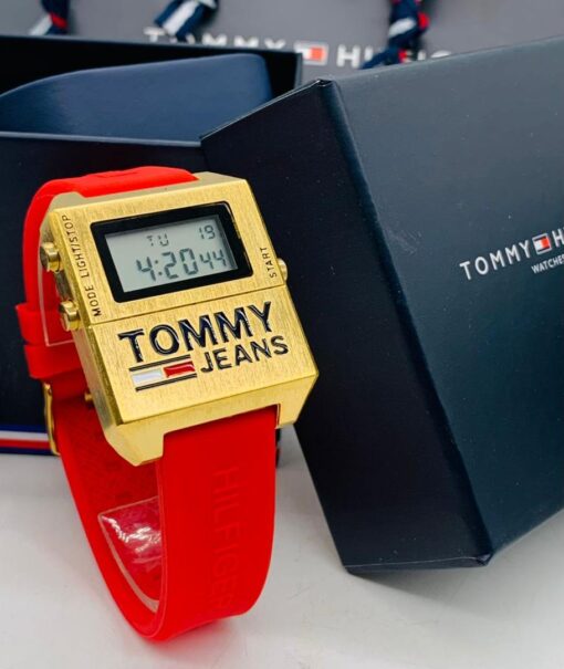 TOMMY HILFIGER RUBBER DIGITAL WATCH - Image 3