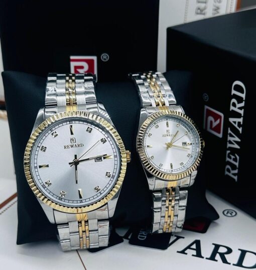 COUPLES REWARD CHAIN WRISTWATCH