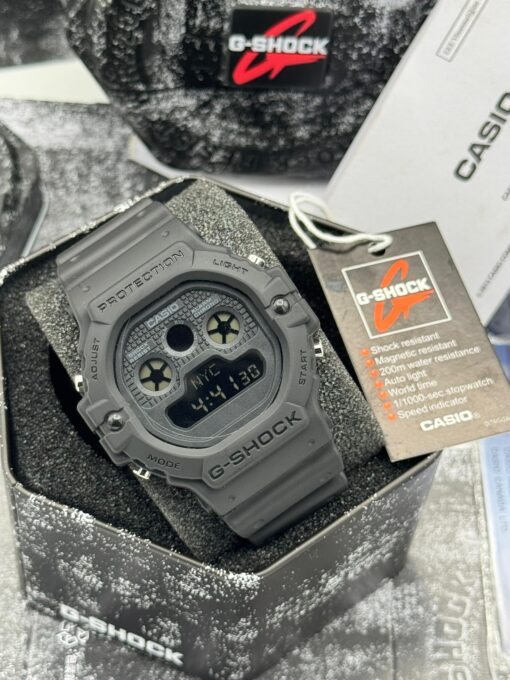 DW-5900RS Casio (G-SHOCK) - Image 5