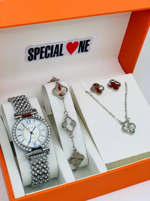 BEAUTIFUL & UNIQUE LADIES SET WRISTWATCH - Image 3