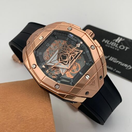 HUBLOT RUBBER STRAPPED WRISTWATCH - Image 8