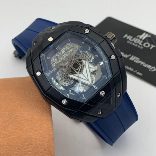 HUBLOT RUBBER STRAPPED WRISTWATCH - Image 10