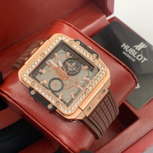 HUBLOT RUBBER STRAP WRISTWATCH - Image 3