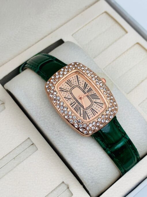 LADIES LEATHER STRAP WATCH - Image 3